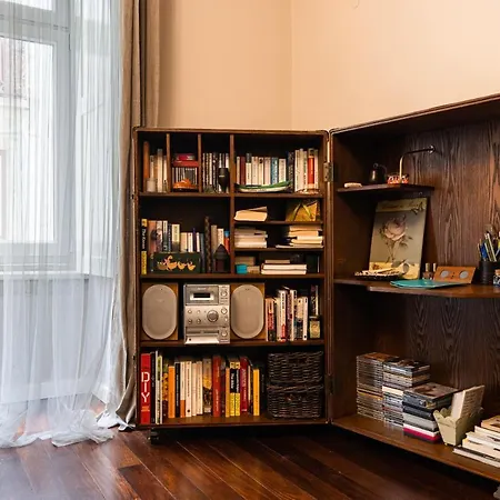 Isabella's Luxury By Lovelystay Apartment