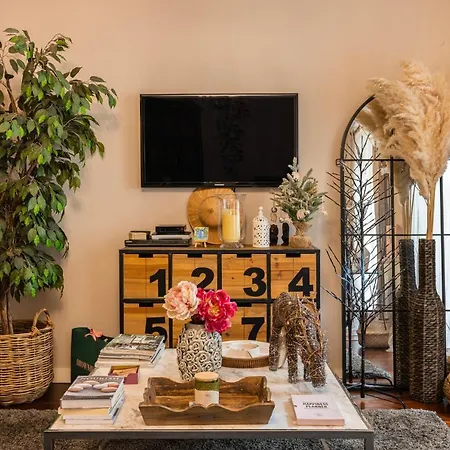 Isabella's Luxury By Lovelystay Apartment *